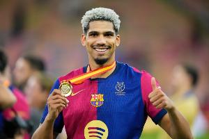 天空体育：阿劳霍完成加盟利物浦的体检，预计今天下午官宣