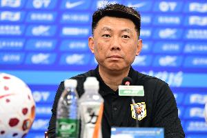 鲁媒：泰山队输了比分却没输掉骨气，绝境里没有摆烂、没有放弃