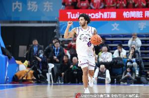 小尼尔森和76人签下Exhibit 10合同 他的父亲是球队运营副总裁