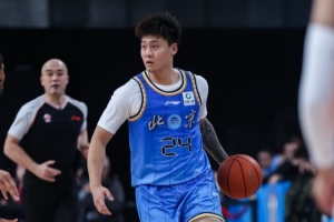 CBA夏季联赛-赵睿16分3板3助4断 北京男篮85比82击败山东男篮