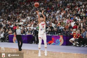 杨舒予：打进绝平球属于运气 加时赛里我们统一了几个配合