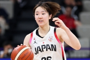 媒体人：日本女篮的小+快必须和准搭配在一起 矮在防守端非常吃亏