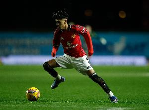 15岁JJ·加布里埃尔删除社媒所有帖子，并移除曼联相关标签