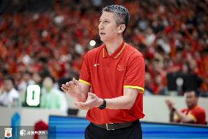 媒体人：男篮两度被日本打崩郭士强应担责 我觉得可以提前换帅