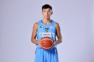 效力日本B3联赛！徐远征晒定妆照：在日本的首个赛季 干就完了