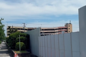 记者：之前名古屋暴雨 组委会让跑停车场避难 估计中国男篮也去了