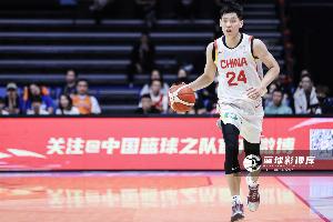 关键时刻违体犯规！崔永熙替补4中2仅拿4分3篮板 3次失误