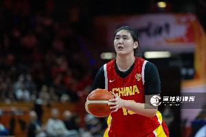 攻防碾压！中国女篮次节34-5击溃印尼女篮 单节净胜达29分