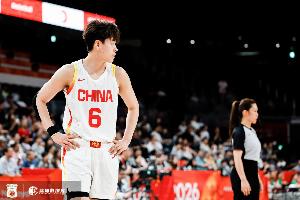 杨舒予：半决赛做得确实不如韩国队好 我们三分出手不够多