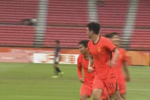 上半场补时破门！U23国足禁区混战造对手乌龙，U23国足1-0领先