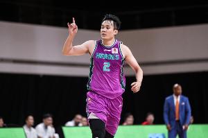 媒体人：山东外援法耶新赛季穿2号 丁彦雨航2号球衣是否退役未知