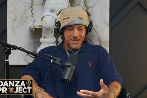 德隆蒂：看我流浪的视频觉得很好笑 街上的人都成了我的专属媒体
