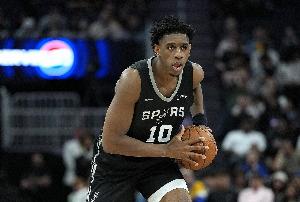 小塔里斯·里德：我会做好掩护拼抢篮板 尽我所能影响比赛
