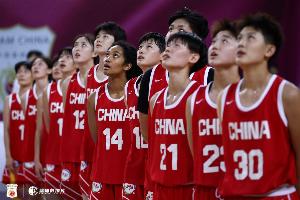 陈楠：我们在开局打得不好 队员没有适应澳大利亚的那种对抗