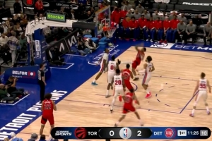 NBA无弱者！猛龙纯替补阵容不怯场 面对全主力活塞打出9-2开局