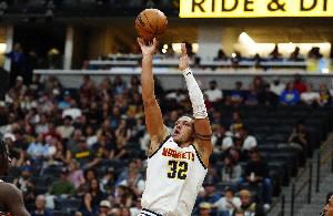 奥康纳：阿隆·戈登开发出投篮之后已经是全明星级别球员了
